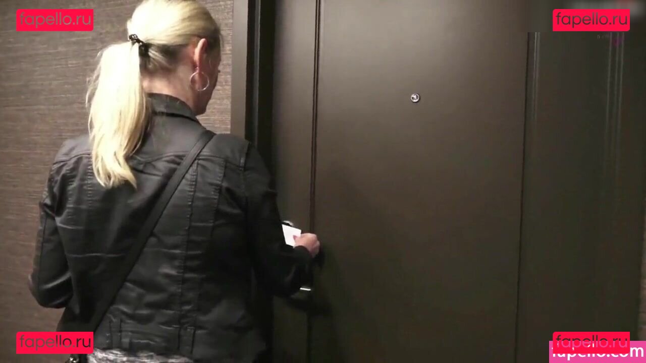 Dirty Tina / dirtytina / dirtytina_official / milfdirtytina Onlyfans Photo Gallery 