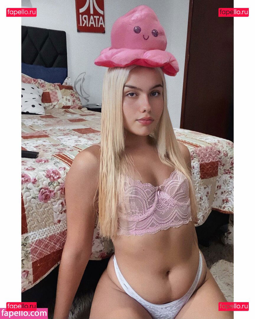 Daniela Nascimento / The.daniii / daniinsfw Onlyfans Photo Gallery 