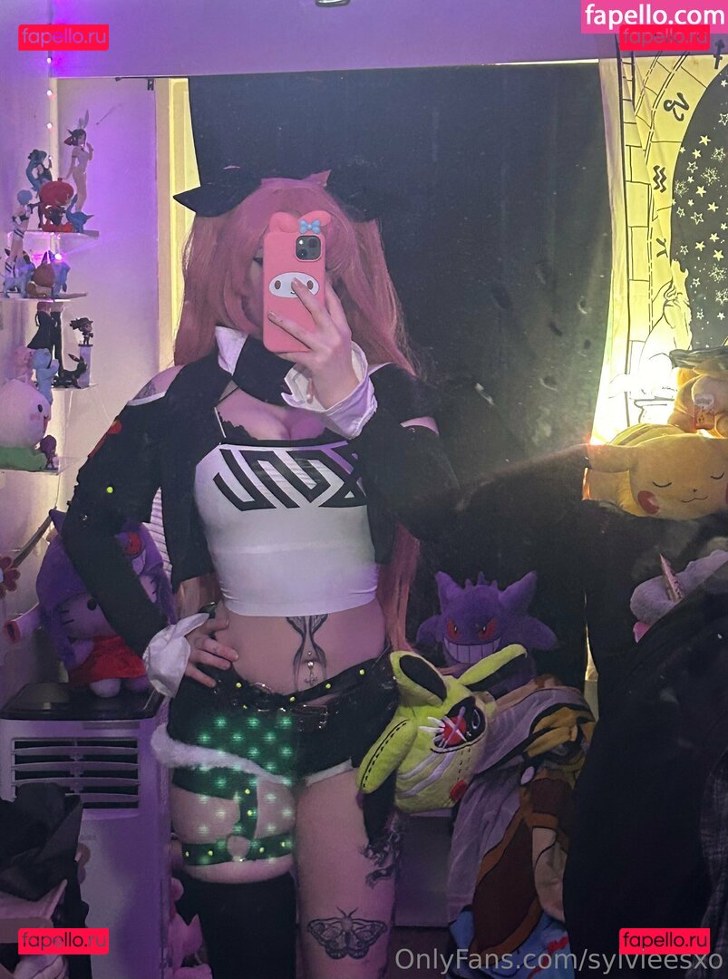 Sylvieesxo / sylvieesdiary Onlyfans Photo Gallery 