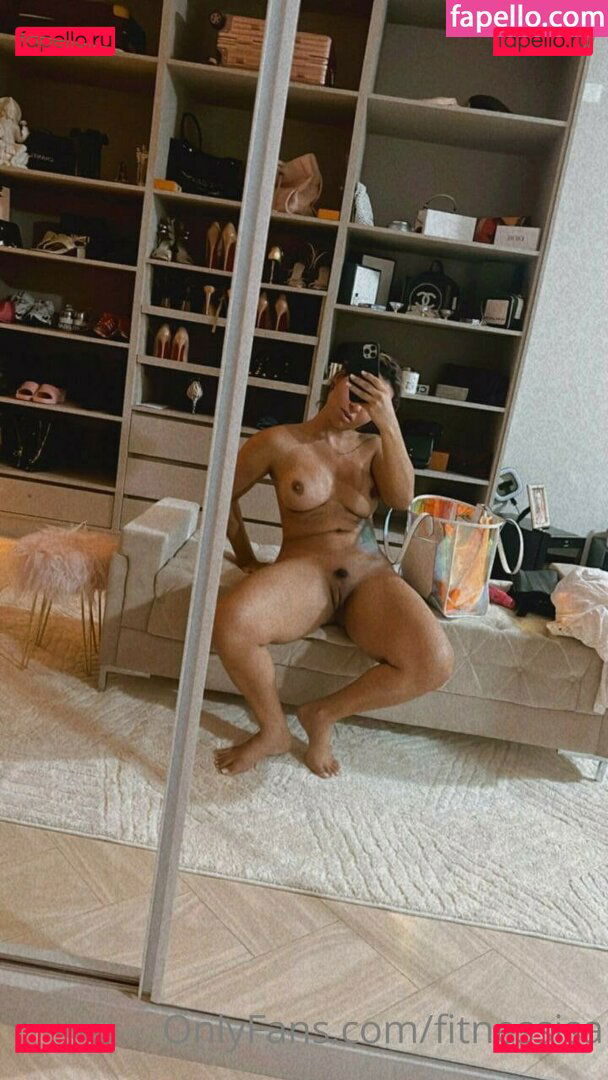 Isabella Schutz / fitnessisa / perllefit Onlyfans Photo Gallery 