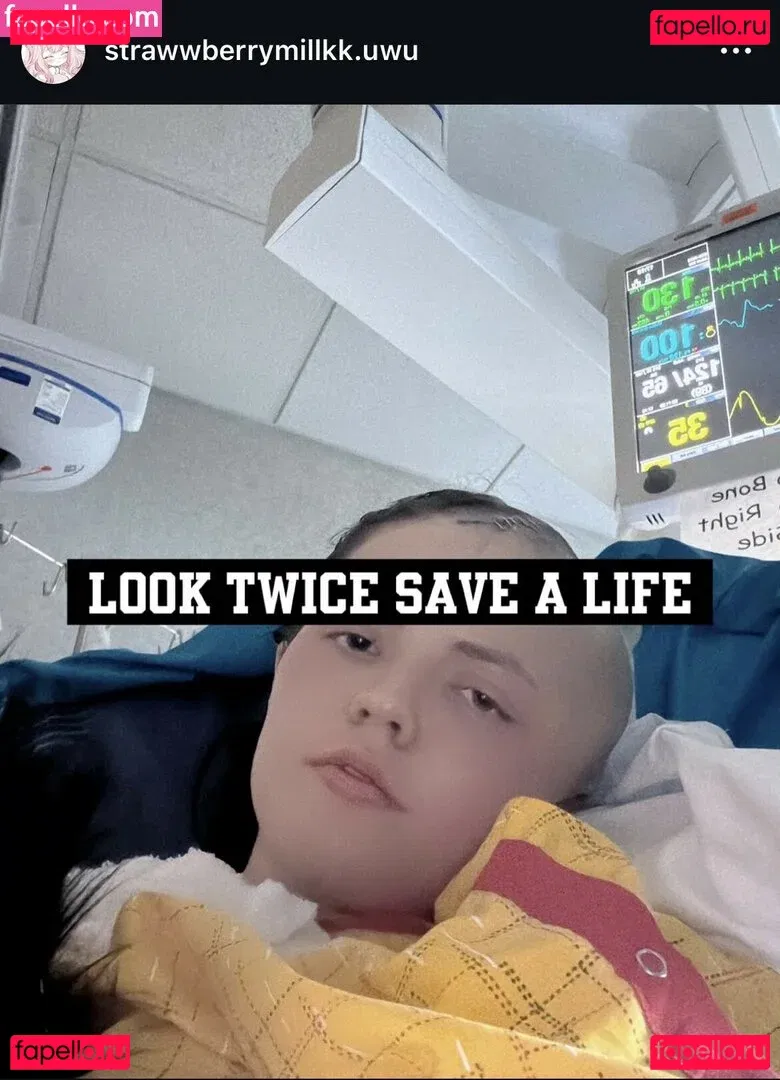 strawbeariemilkk Onlyfans Photo Gallery 