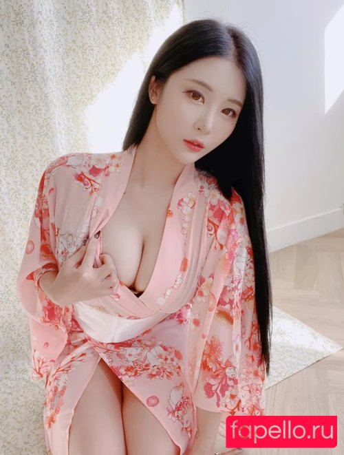 Girl Crush Bomi Onlyfans Photo Gallery 