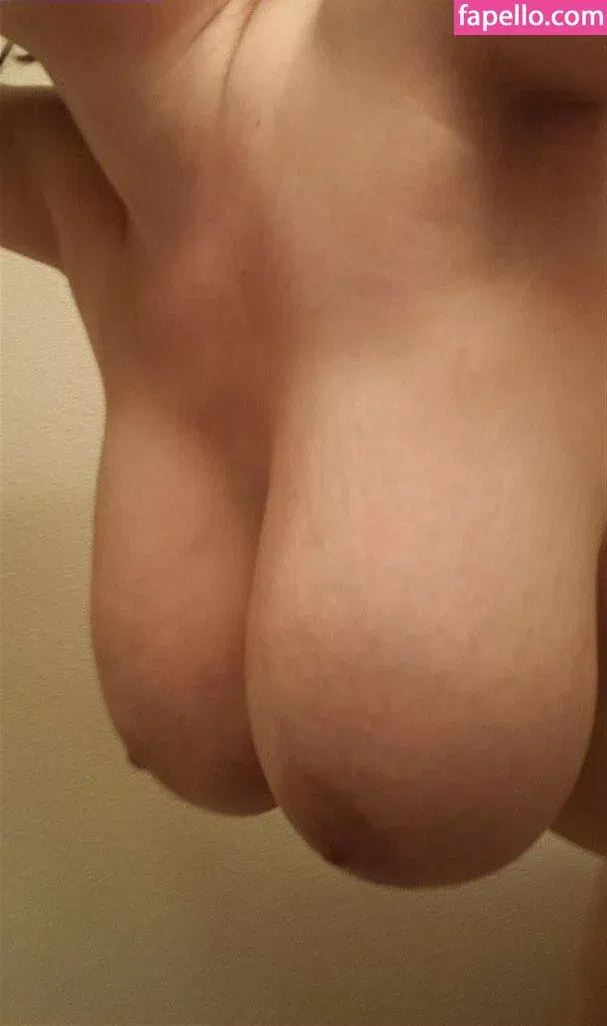 Avery Harwood Onlyfans Photo Gallery 