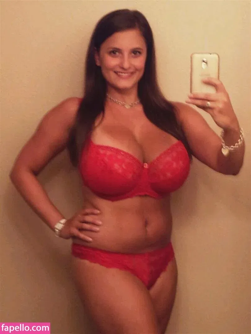 Avery Harwood Onlyfans Photo Gallery 