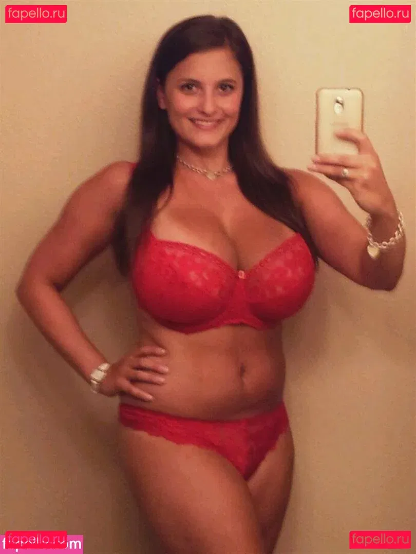 Avery Harwood Onlyfans Photo Gallery 