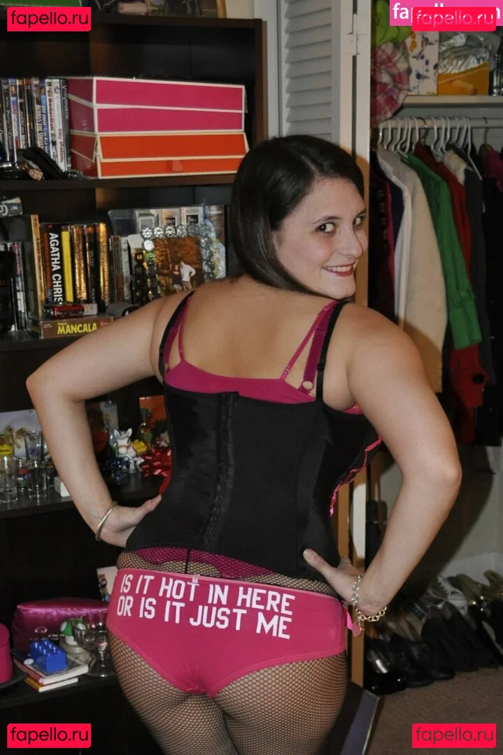 Avery Harwood Onlyfans Photo Gallery 