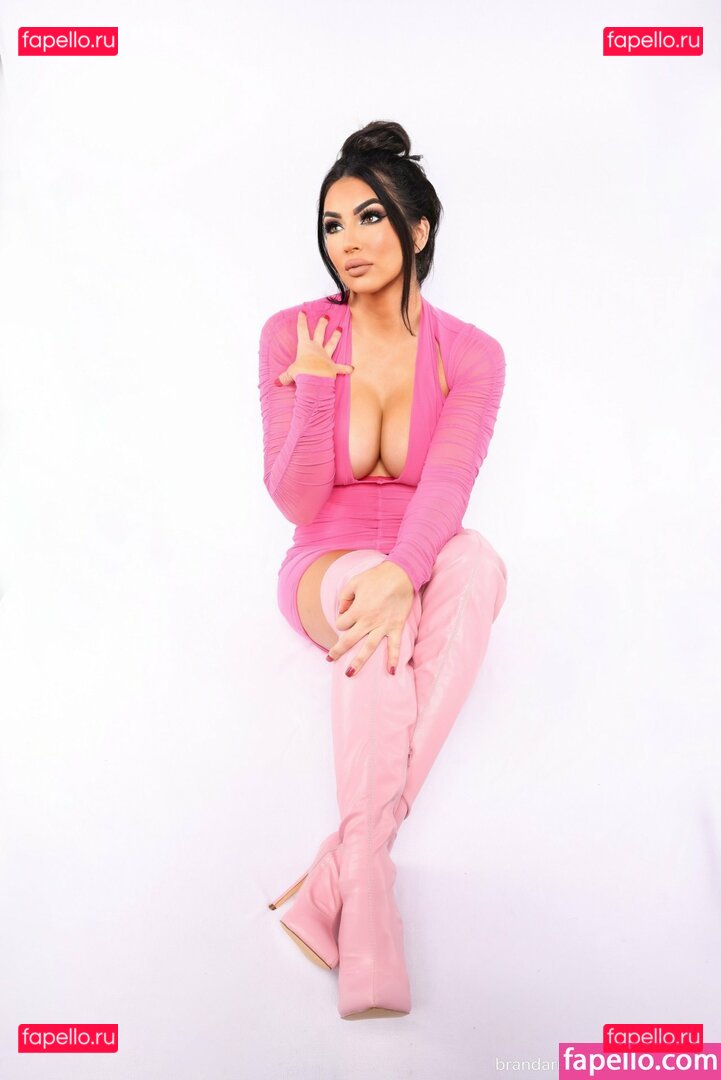 Billie Kay / chessiekay / jessicamckay Onlyfans Photo Gallery 