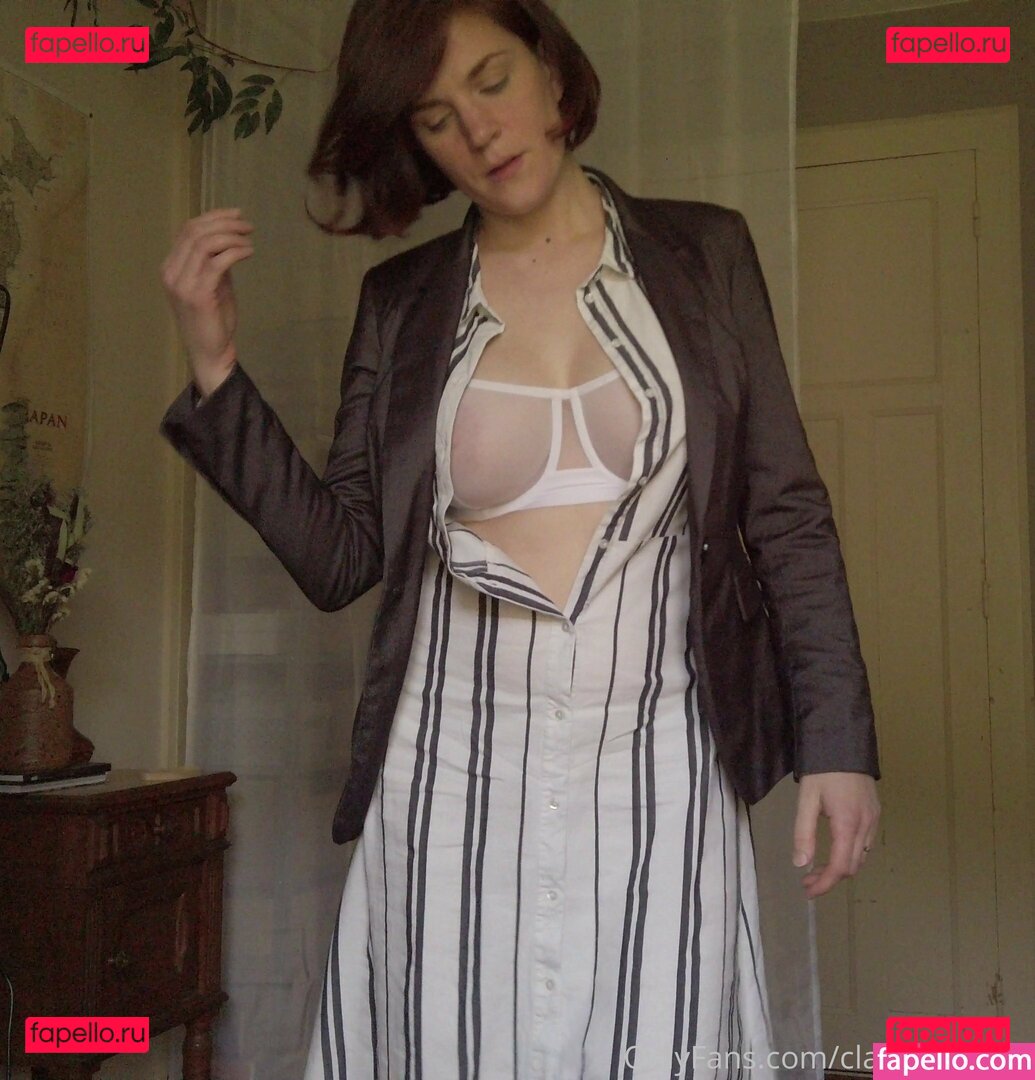 Claire_Moulin / Claire_Moulin_ / clairelepivert Onlyfans Photo Gallery 