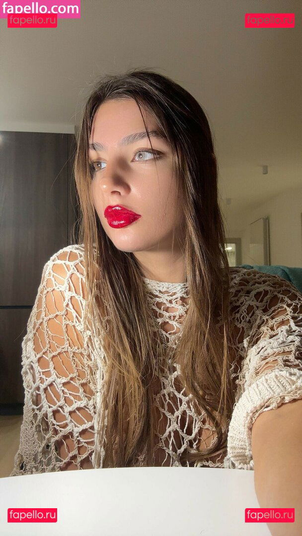 Secreteva / Secretevaa / Secretofeva Onlyfans Photo Gallery 