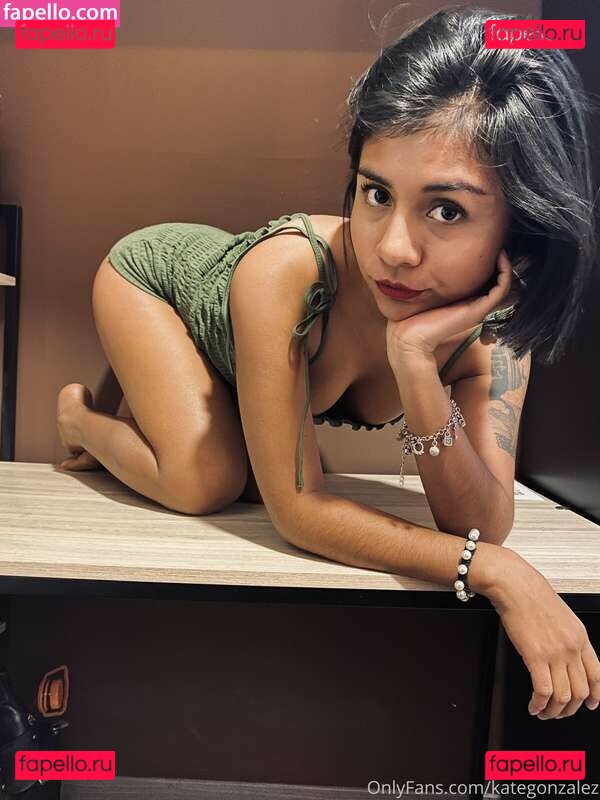 Kate Gonzalez / emma youthlust / emmahll / emmayouthl Onlyfans Photo Gallery 