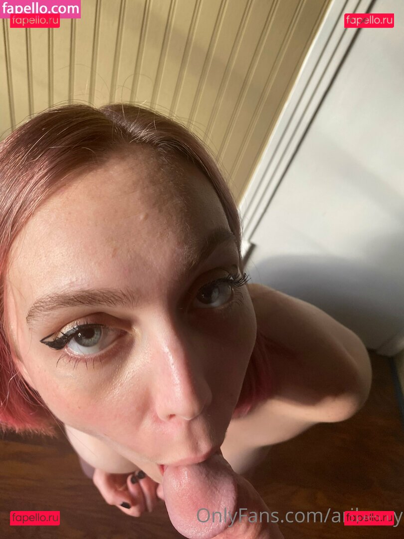 ariberry / ariberry_ Onlyfans Photo Gallery 