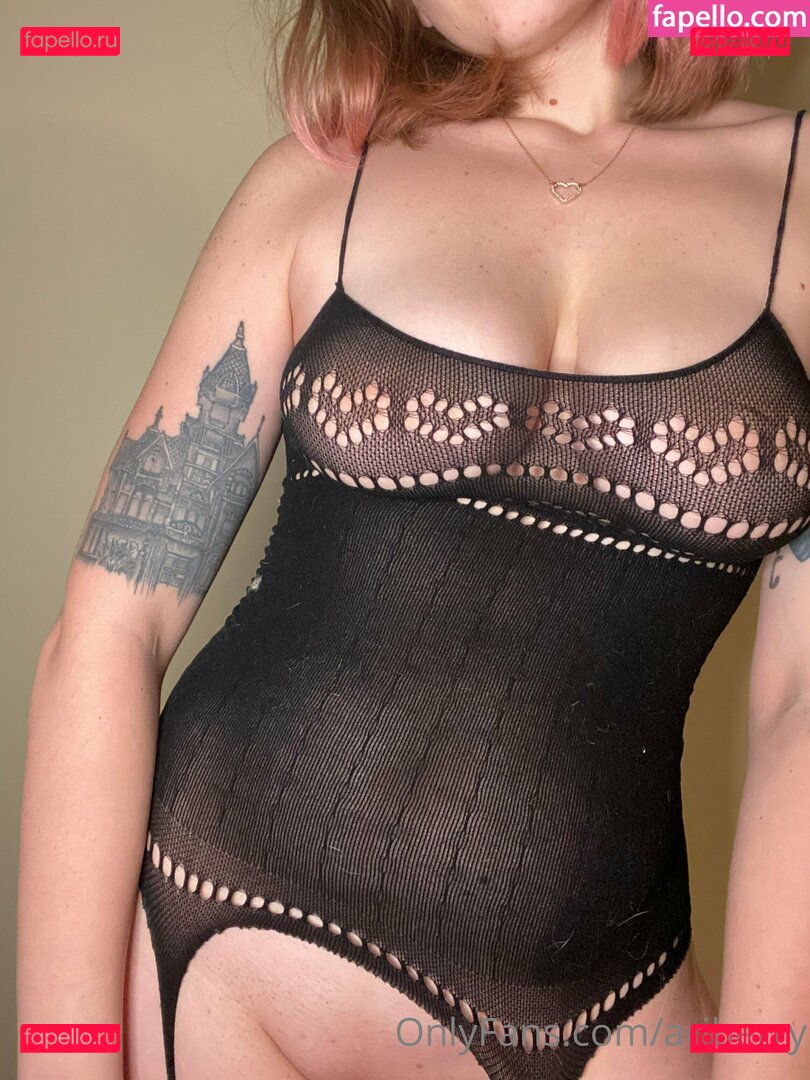 ariberry / ariberry_ Onlyfans Photo Gallery 