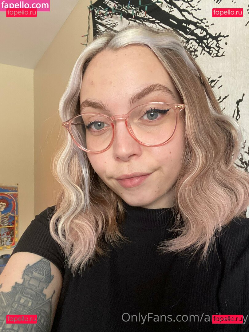 ariberry / ariberry_ Onlyfans Photo Gallery 