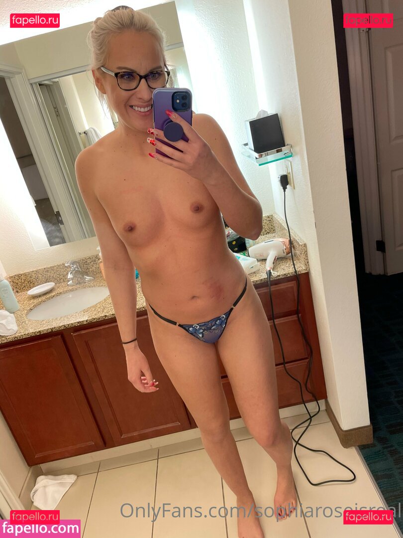 sophiarose92 / sophiaroseisreal Onlyfans Photo Gallery 