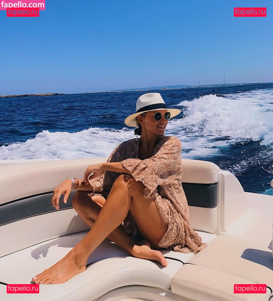 Laura Wontorra / LauraWontorra / WontorraLaura / laura_wontorra Onlyfans Photo Gallery 