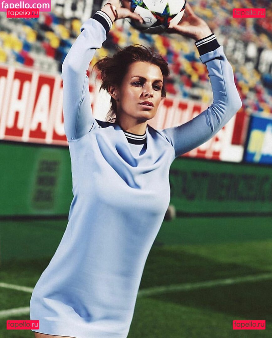 Laura Wontorra / LauraWontorra / WontorraLaura / laura_wontorra Onlyfans Photo Gallery 