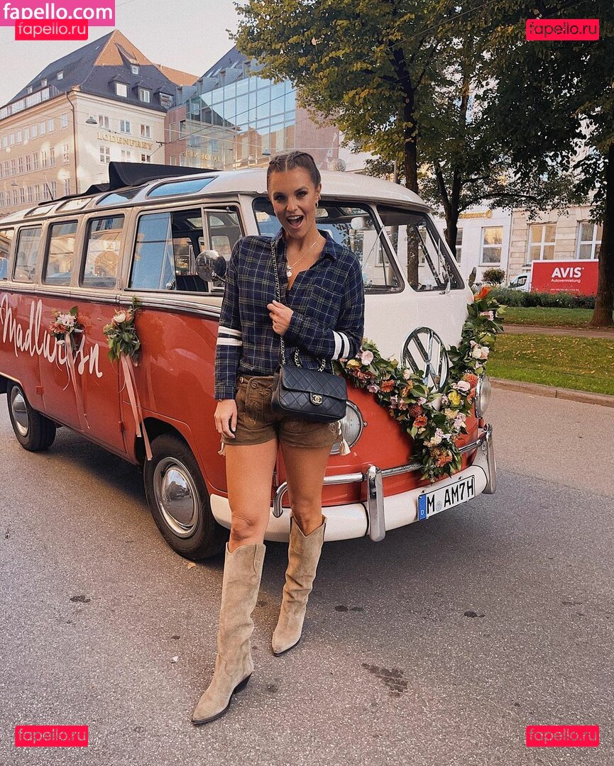 Laura Wontorra / LauraWontorra / WontorraLaura / laura_wontorra Onlyfans Photo Gallery 