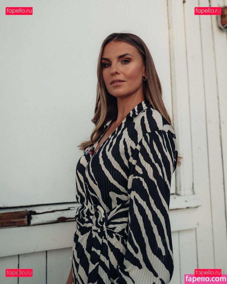 Laura Wontorra / LauraWontorra / WontorraLaura / laura_wontorra Onlyfans Photo Gallery 