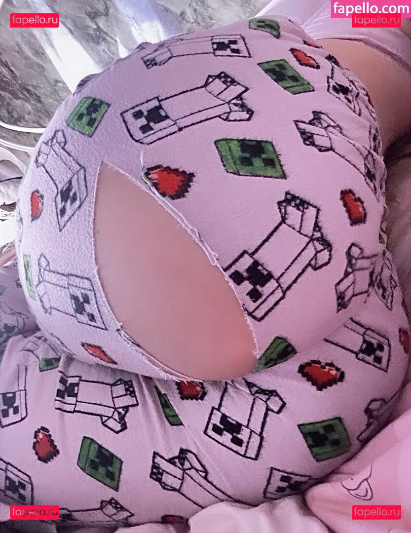 scruffydoomergirl Onlyfans Photo Gallery 