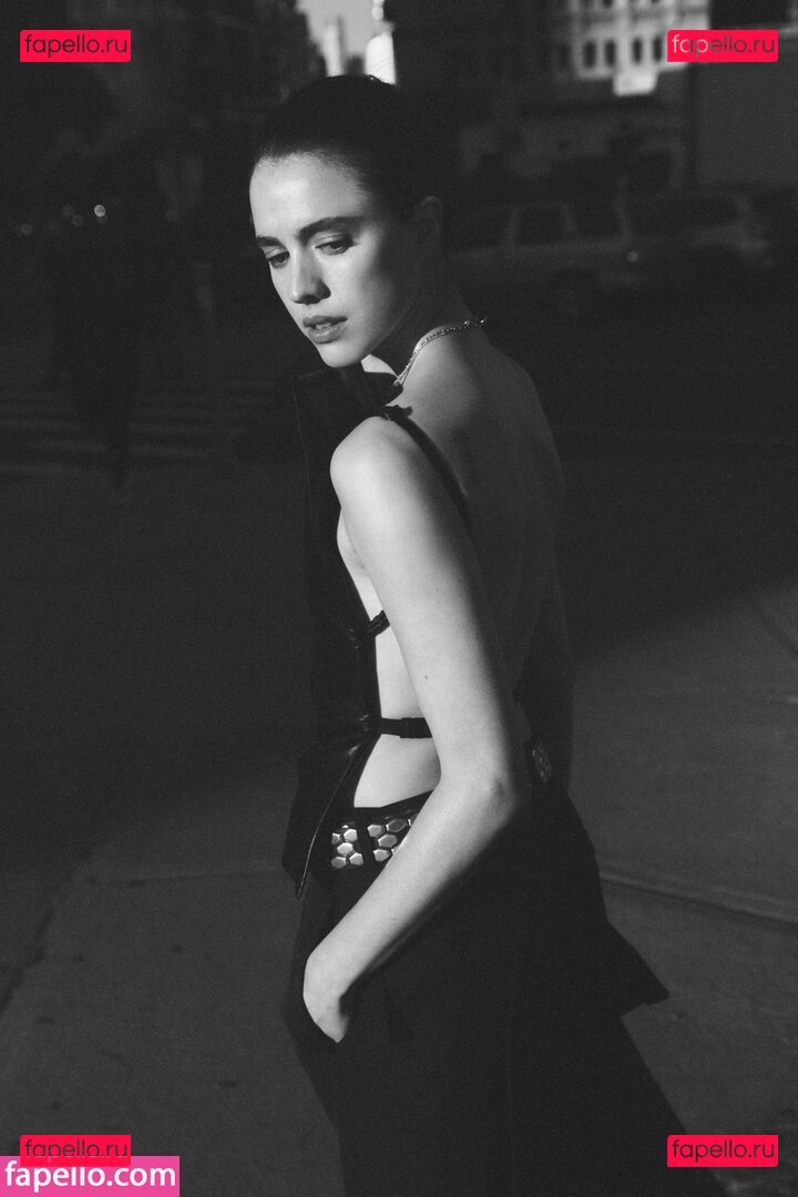 Margaret Qualley / SarahMargaretQualley Onlyfans Photo Gallery 