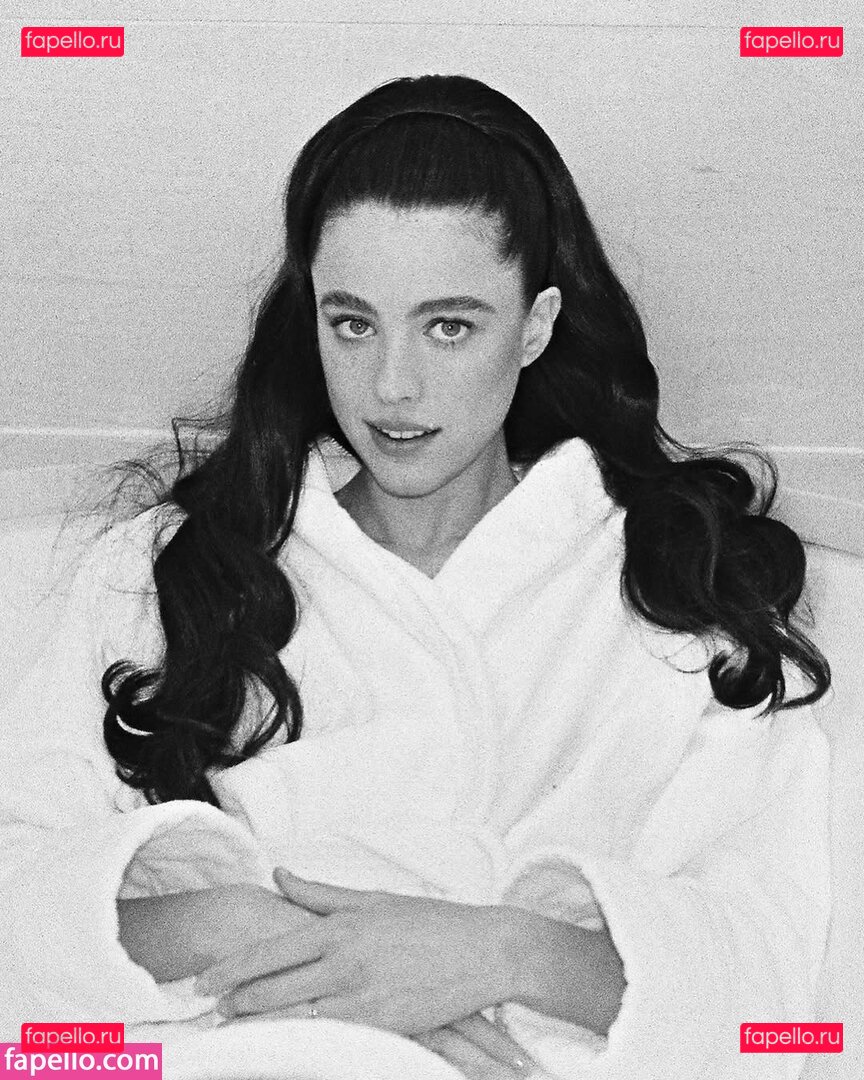 Margaret Qualley / SarahMargaretQualley Onlyfans Photo Gallery 