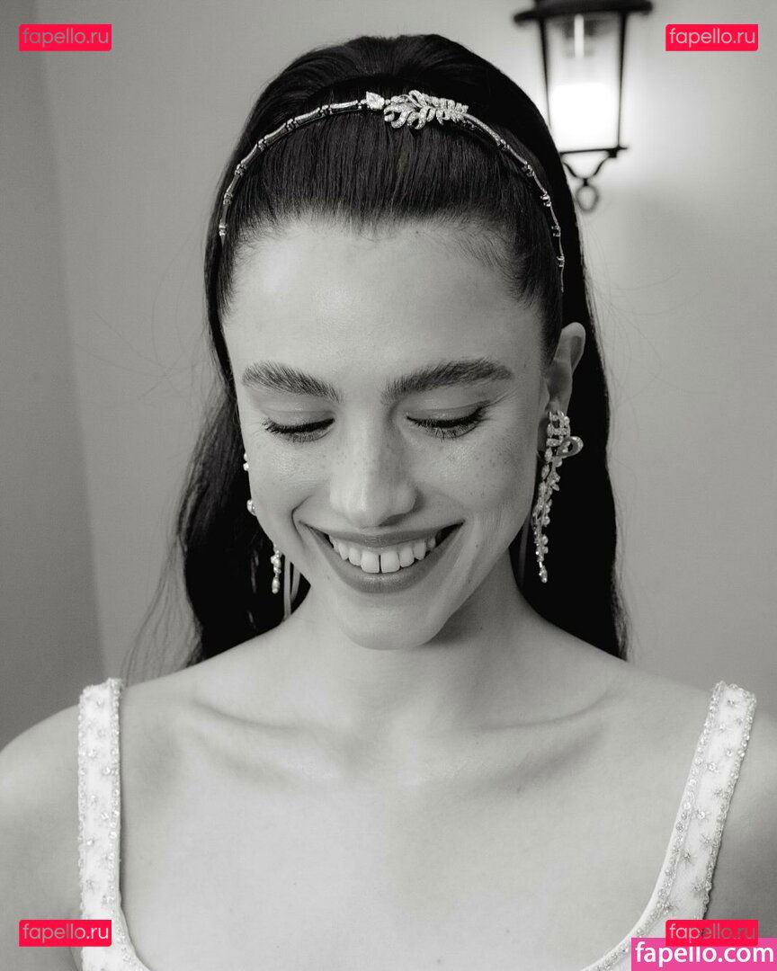 Margaret Qualley / SarahMargaretQualley Onlyfans Photo Gallery 