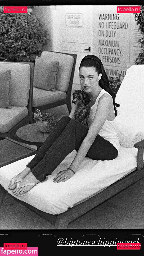 Margaret Qualley / SarahMargaretQualley Onlyfans Photo Gallery 