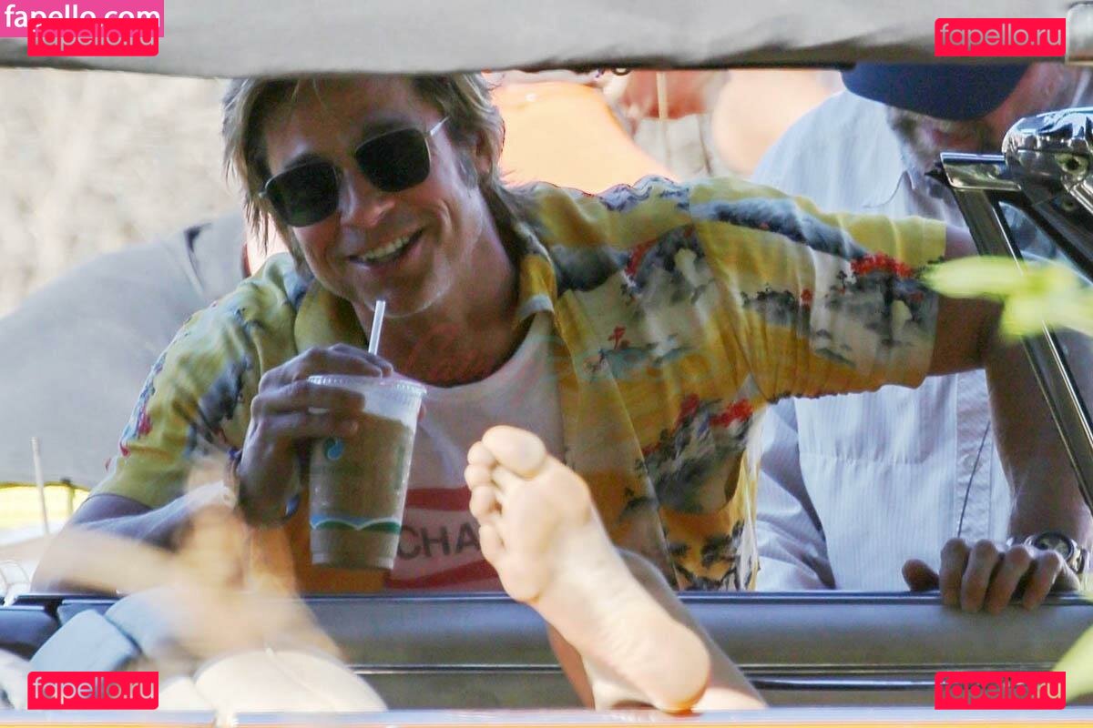 Margaret Qualley / SarahMargaretQualley Onlyfans Photo Gallery 