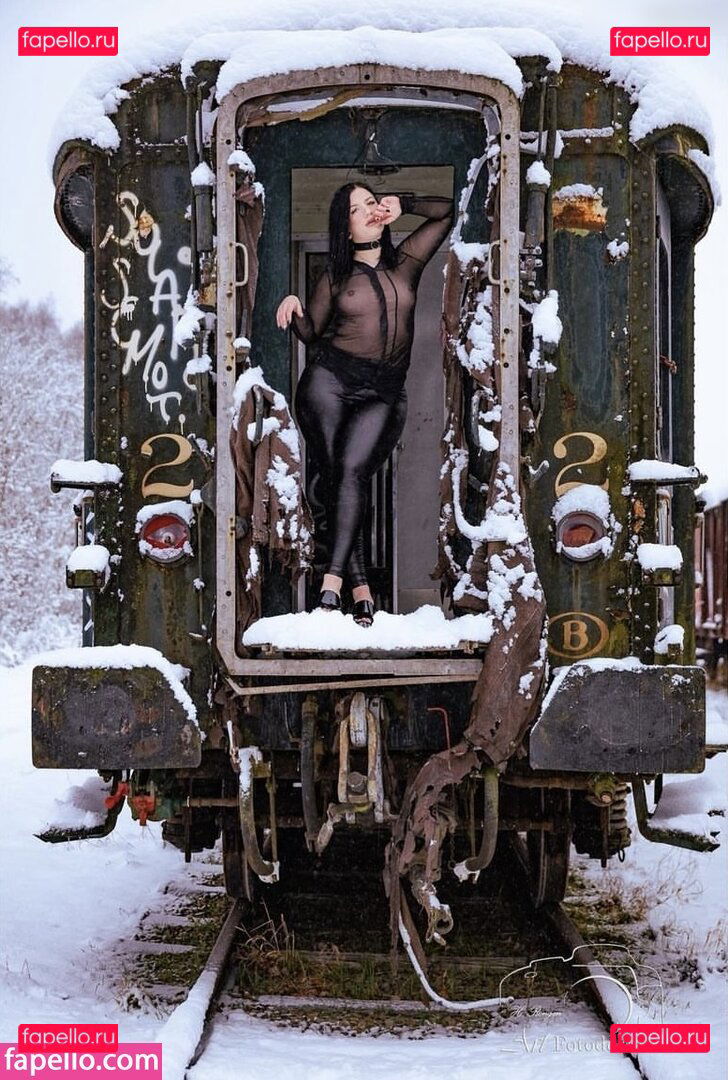 Cxmshotface / rebeccacambria_free / shitboxblondie / shitboxmommy Onlyfans Photo Gallery 