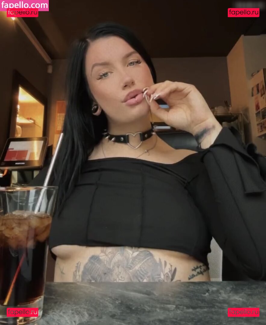 Cxmshotface / rebeccacambria_free / shitboxblondie / shitboxmommy Onlyfans Photo Gallery 