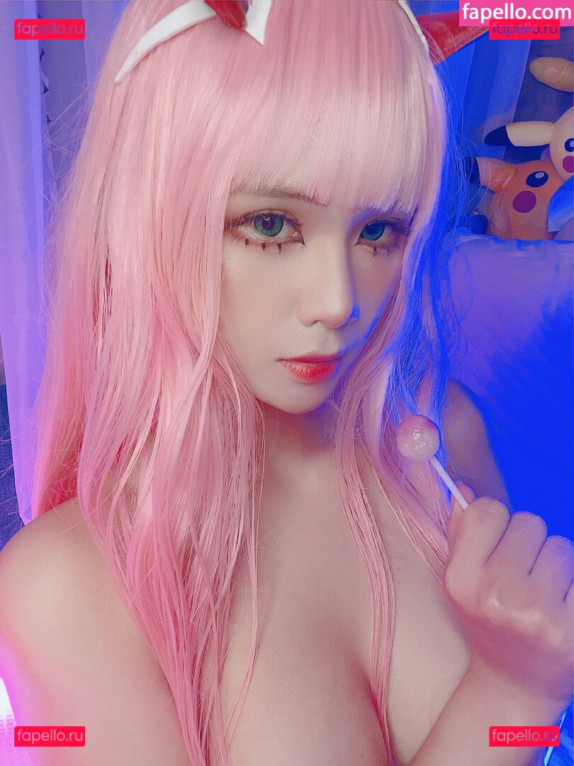 Pyon Lay / pyon.cos / pyoncos / pyonlay Onlyfans Photo Gallery 