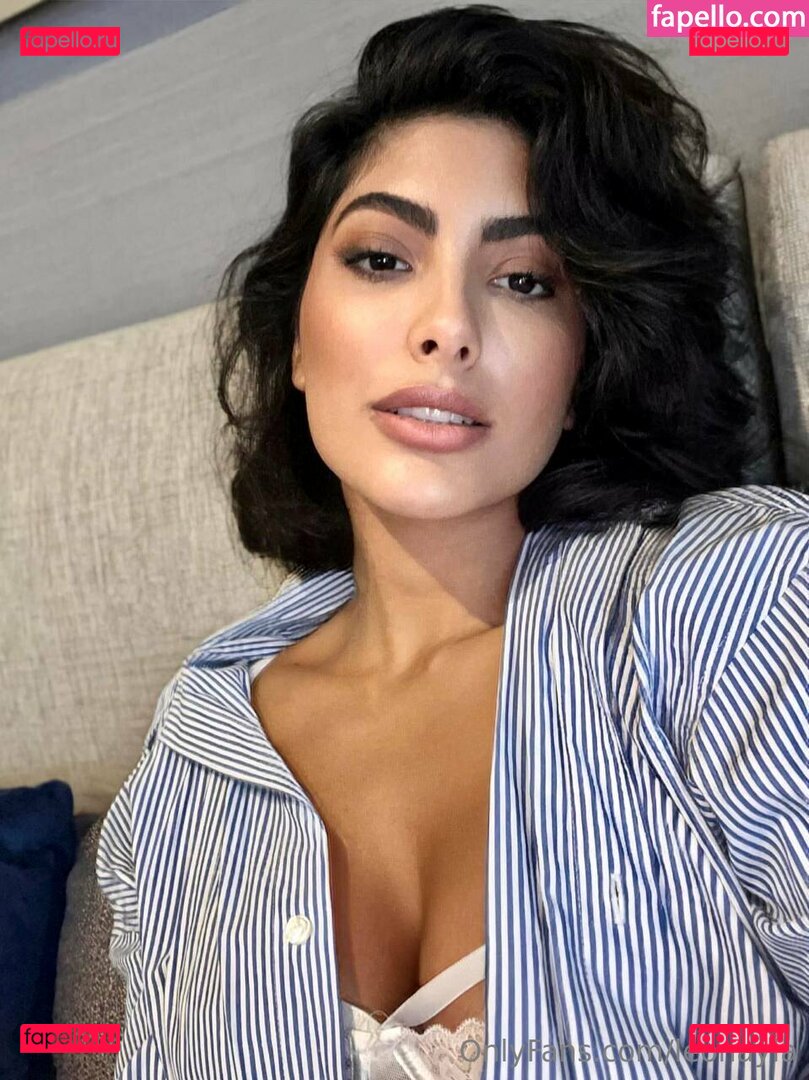 Leo Kim / leonayla / leonaylamessy Onlyfans Photo Gallery 