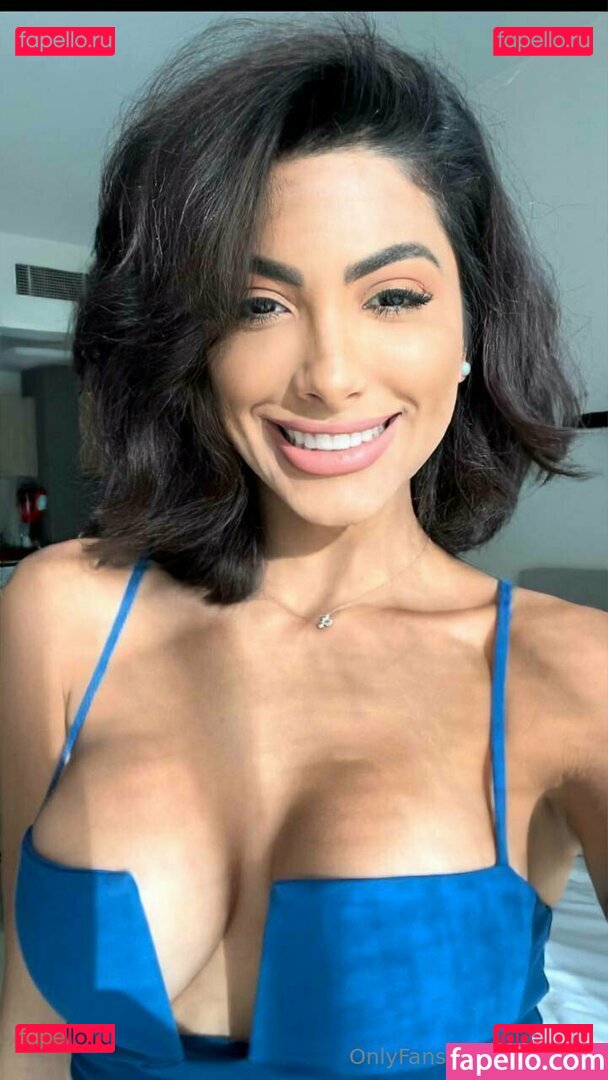 Leo Kim / leonayla / leonaylamessy Onlyfans Photo Gallery 
