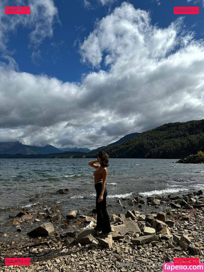 Leo Kim / leonayla / leonaylamessy Onlyfans Photo Gallery 