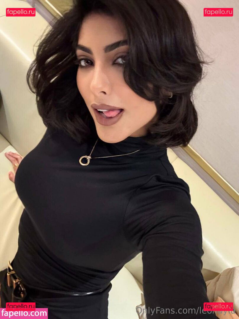 Leo Kim / leonayla / leonaylamessy Onlyfans Photo Gallery 
