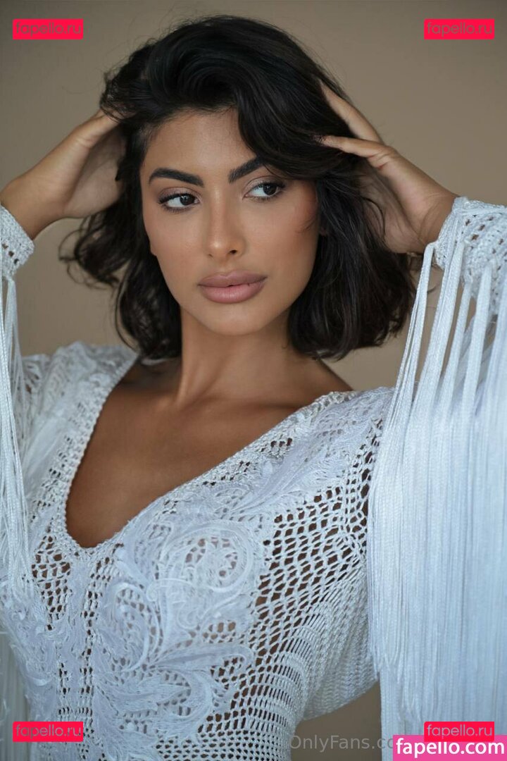 Leo Kim / leonayla / leonaylamessy Onlyfans Photo Gallery 