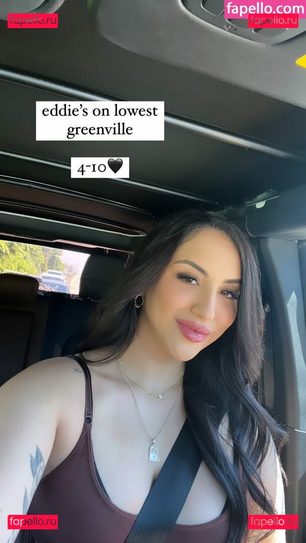 Claudelia Zarate / ohmy_claud / only1laurazarate Onlyfans Photo Gallery 