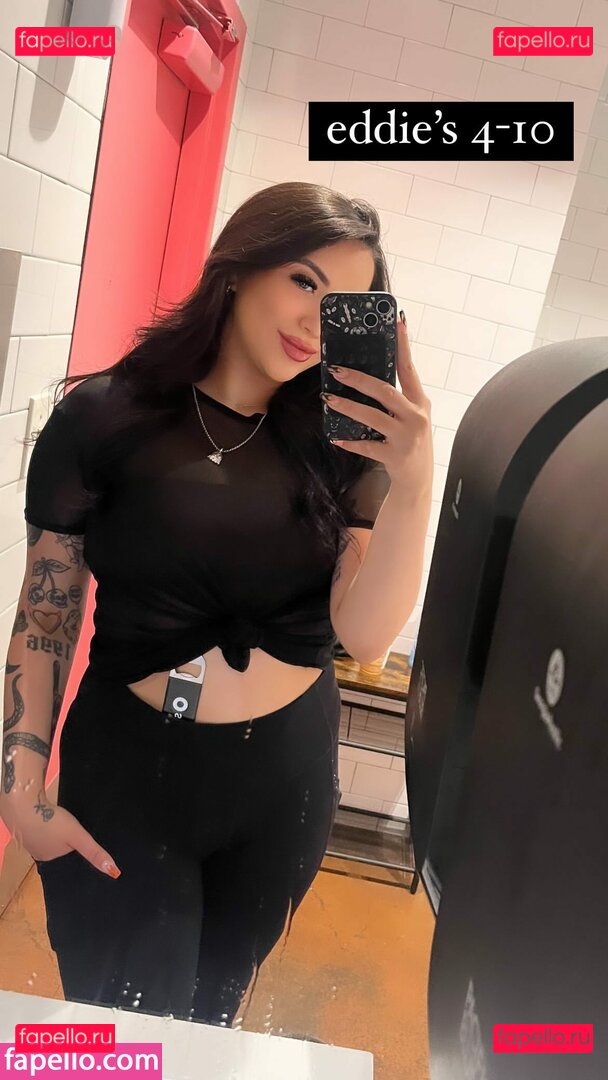 Claudelia Zarate / ohmy_claud / only1laurazarate Onlyfans Photo Gallery 