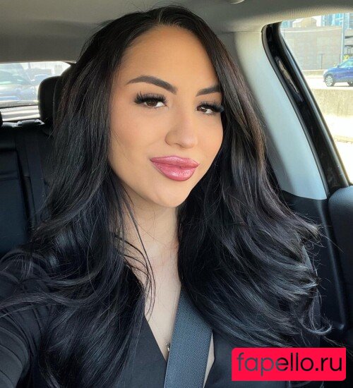 Claudelia Zarate Nude Onlyfans Photo 3