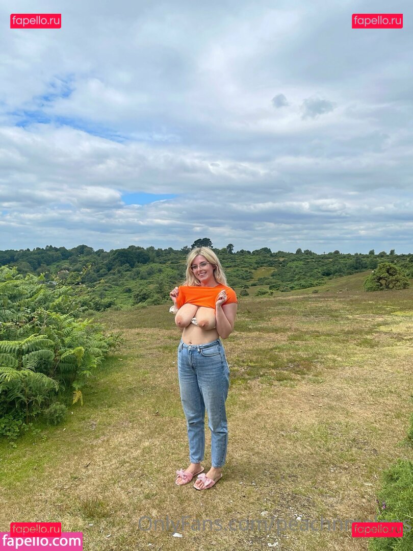 peachnmelons / peachnmelonsofficial Onlyfans Photo Gallery 