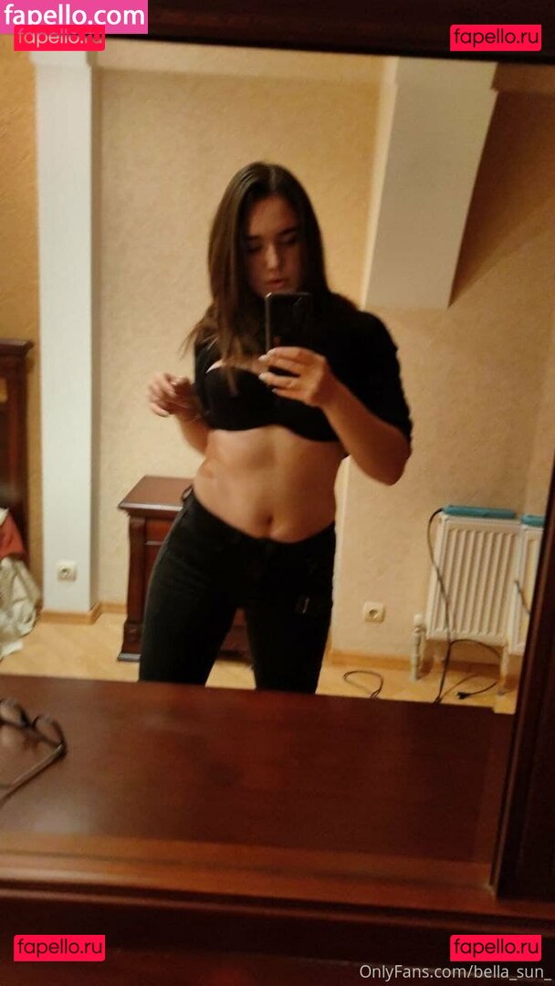 bella_sun_ / sunbeibay Onlyfans Photo Gallery 