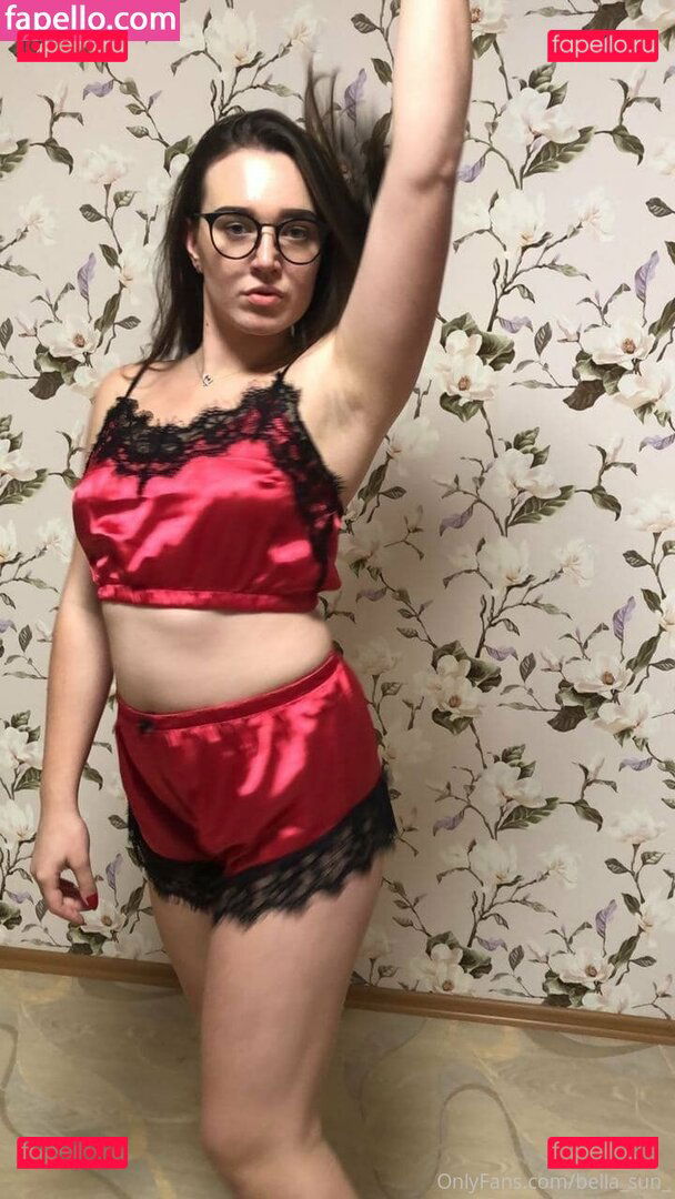 bella_sun_ / sunbeibay Onlyfans Photo Gallery 