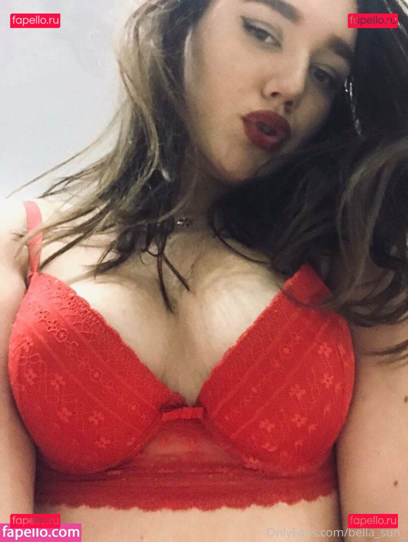 bella_sun_ / sunbeibay Onlyfans Photo Gallery 