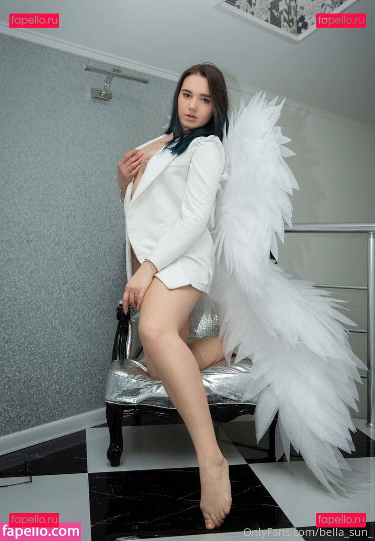 bella_sun_ / sunbeibay Onlyfans Photo Gallery 