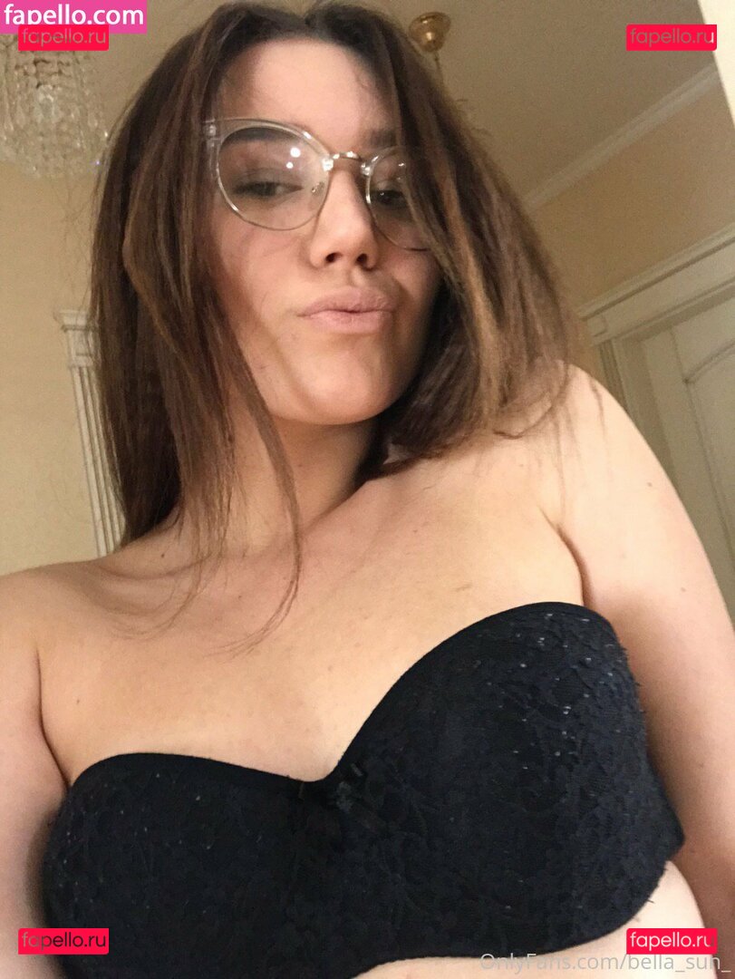 bella_sun_ / sunbeibay Onlyfans Photo Gallery 