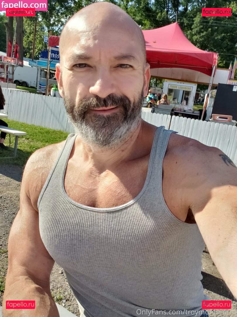 the80s_baby / troymontana14 Onlyfans Photo Gallery 