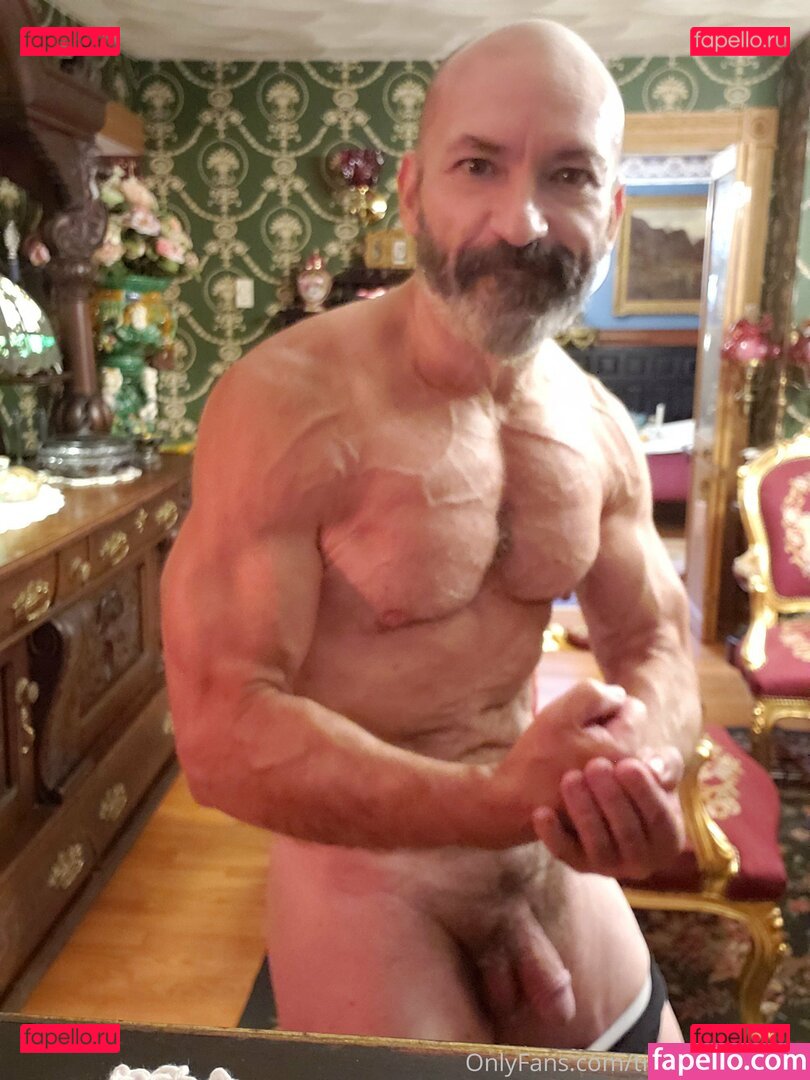 the80s_baby / troymontana14 Onlyfans Photo Gallery 