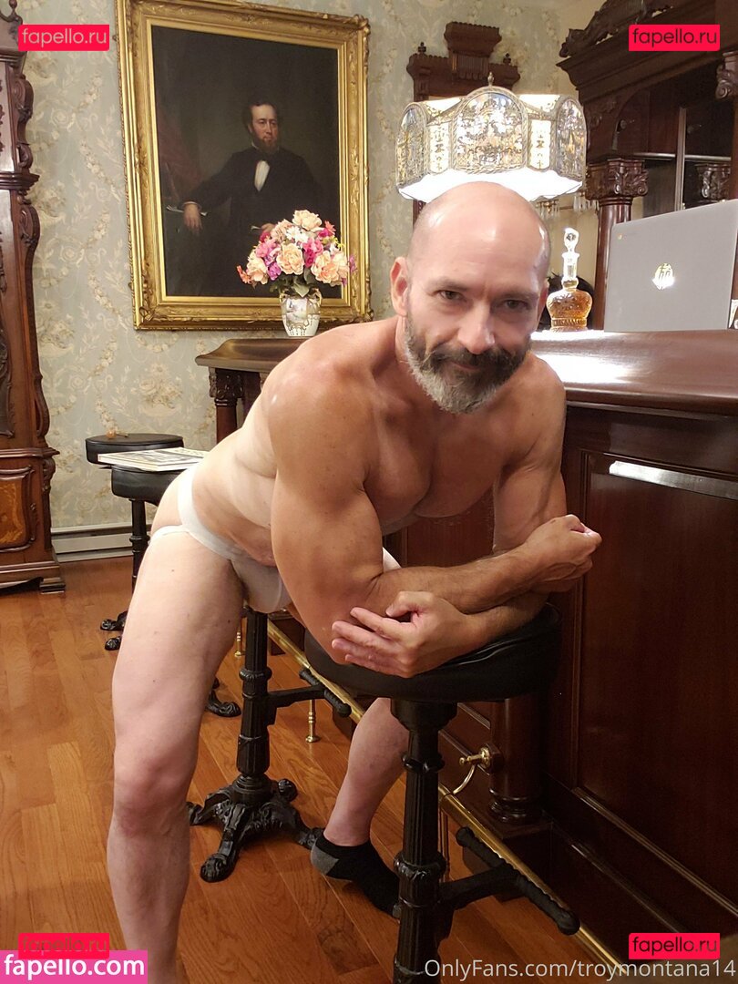 the80s_baby / troymontana14 Onlyfans Photo Gallery 