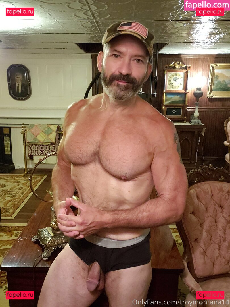 the80s_baby / troymontana14 Onlyfans Photo Gallery 