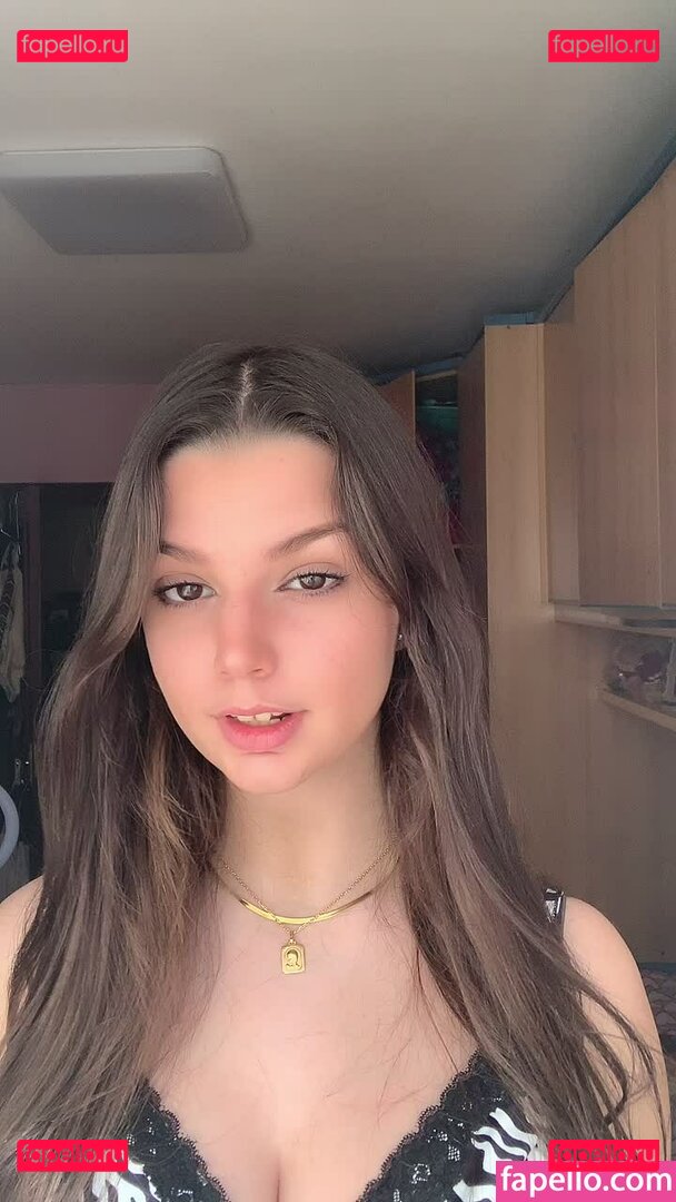 Sofia C / sofia_spc / sophiaxcc Onlyfans Photo Gallery 